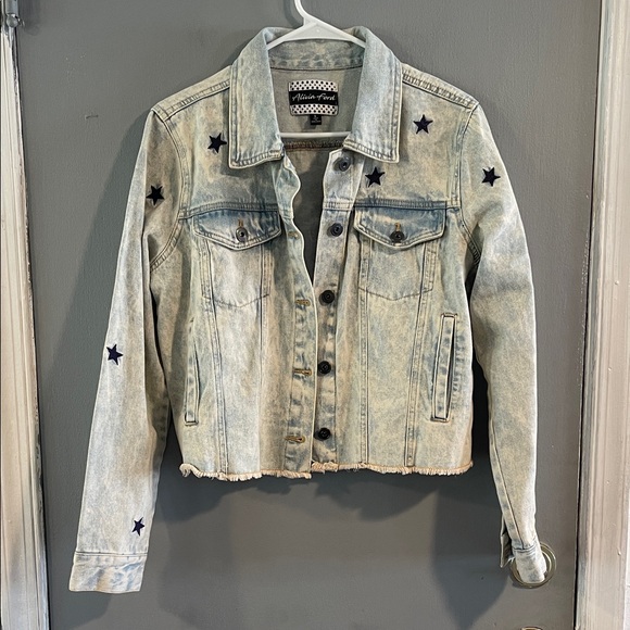 Alivia Ford's Women's Juniors Jean Star Embroidery Denim Jacket L - Picture 1 of 5